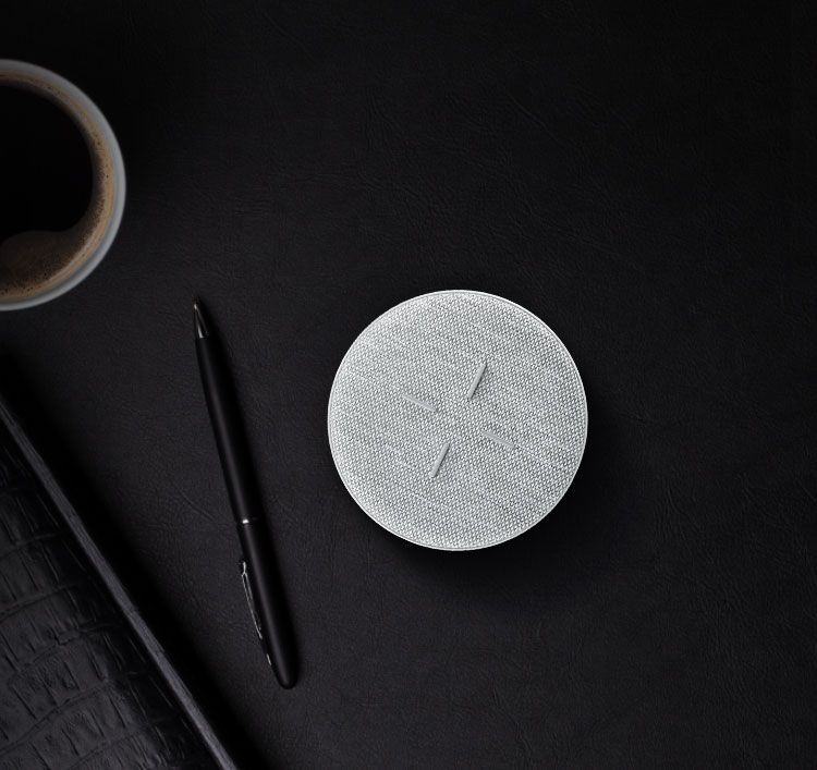 HUAWEI SuperCharge Wireless Charger Space Gray + Diseño inteligente HUAWEI SuperCharge Wireless Charger Space Gray + Diseño inteligente